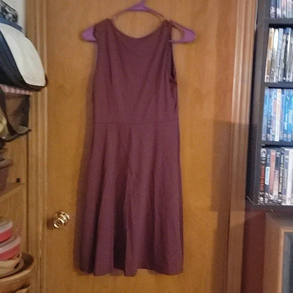 Kilig size medium maroon dress - Picture 4 of 4